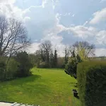Holiday home Happiness, Maison De Charme A 20mn Centre De Amiens *