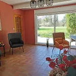 Hébergement de vacances Happiness, Maison De Charme A 20mn Centre De Amiens Behencourt