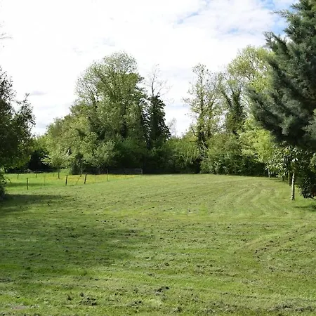 Holiday home Happiness, Maison De Charme A 20mn Centre De Amiens Béhencourt
